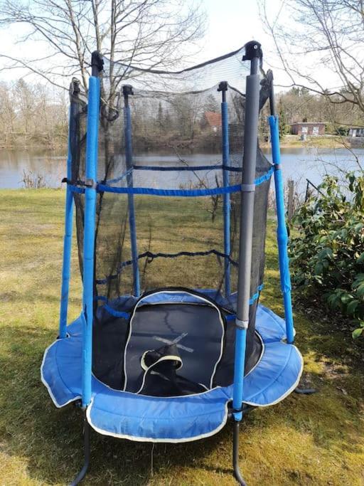 Ferienhaus Blauer See Mit Optionalem Hot-Tub บอคฮอร์น ภายนอก รูปภาพ