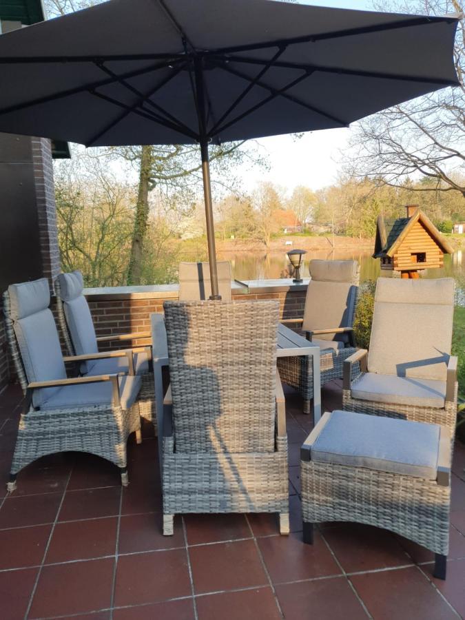 Ferienhaus Blauer See Mit Optionalem Hot-Tub บอคฮอร์น ภายนอก รูปภาพ