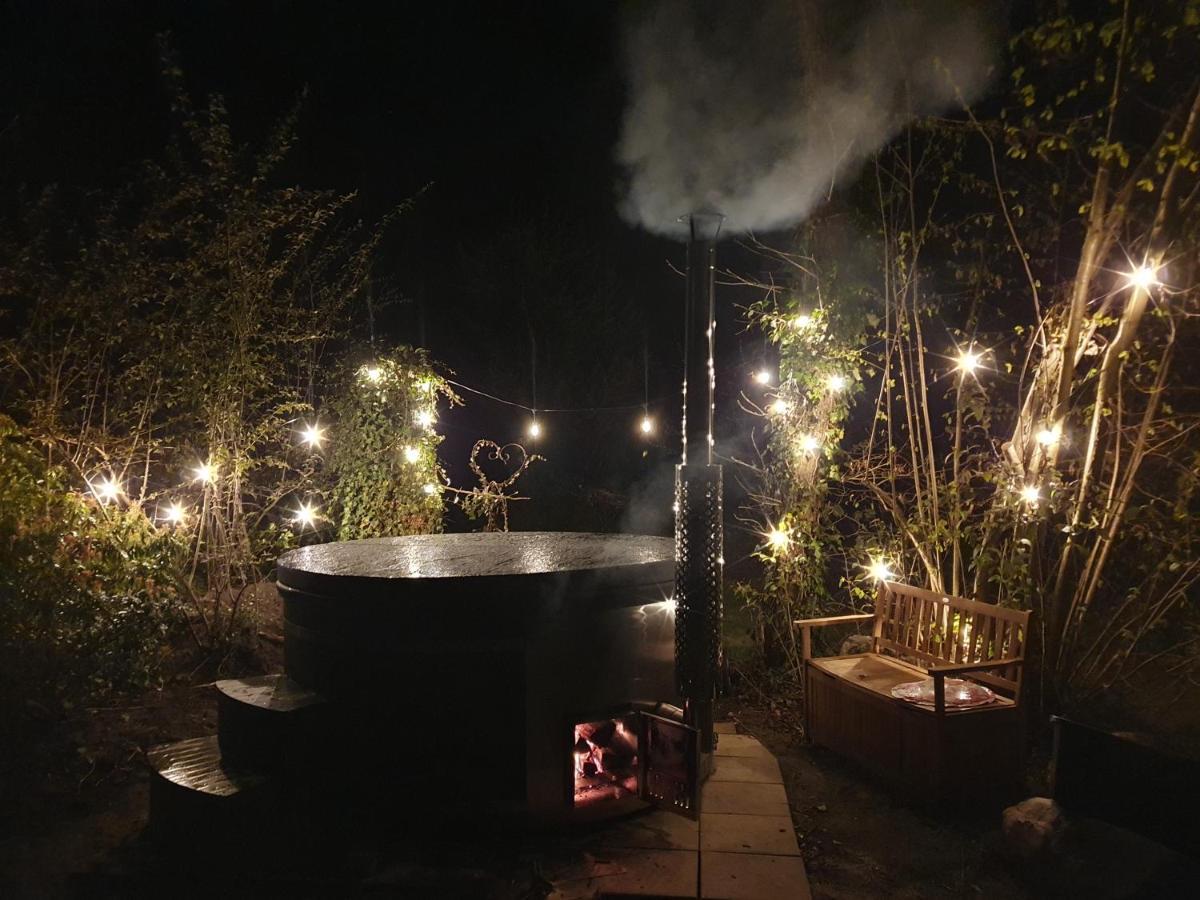 Ferienhaus Blauer See Mit Optionalem Hot-Tub บอคฮอร์น ภายนอก รูปภาพ