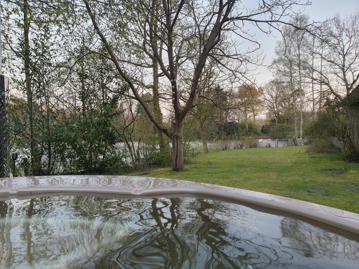 Ferienhaus Blauer See Mit Optionalem Hot-Tub บอคฮอร์น ภายนอก รูปภาพ