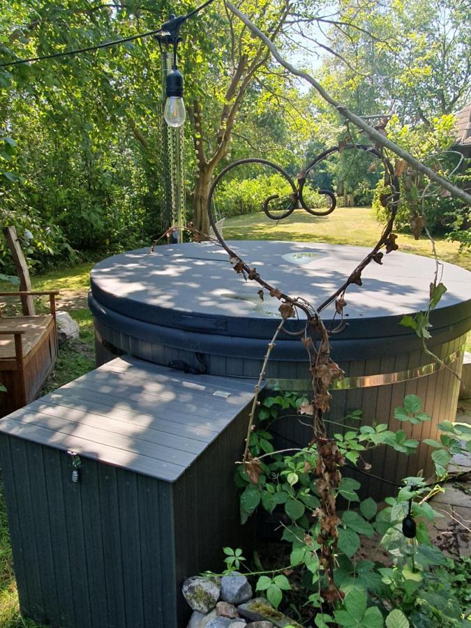 Ferienhaus Blauer See Mit Optionalem Hot-Tub บอคฮอร์น ภายนอก รูปภาพ